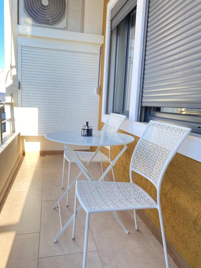 Comfort Apartament, Near The Beach Durrës Buitenkant foto