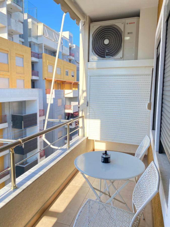Comfort Apartament, Near The Beach Durrës Buitenkant foto